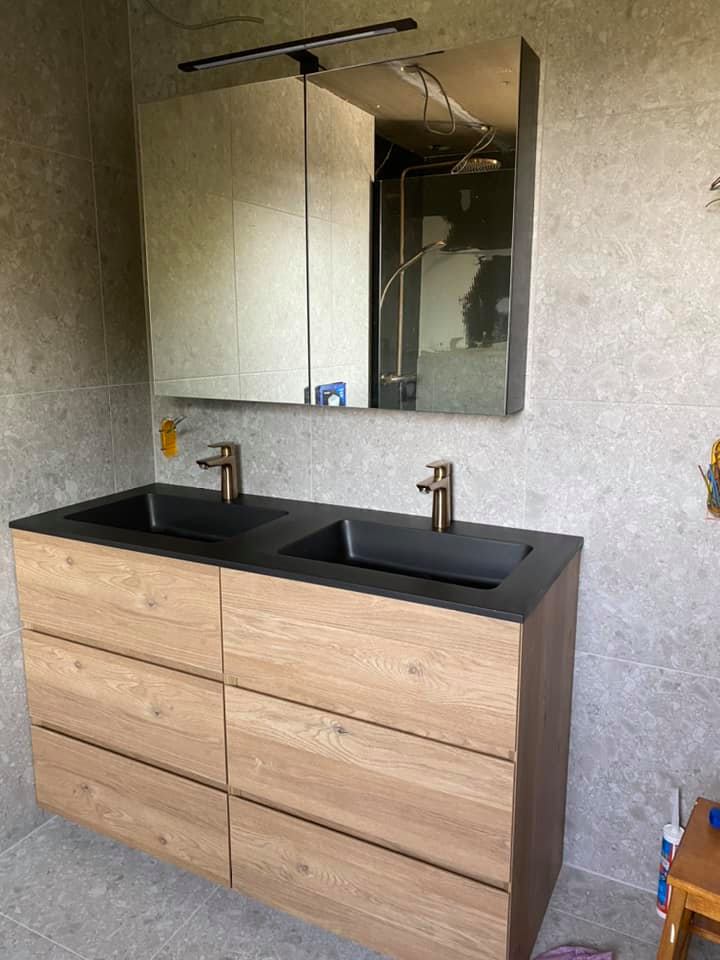 Badkamerrenovatie — VT Verwarming Sanitair Gent